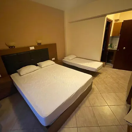 Stefania 2 스칼라 포타미아스